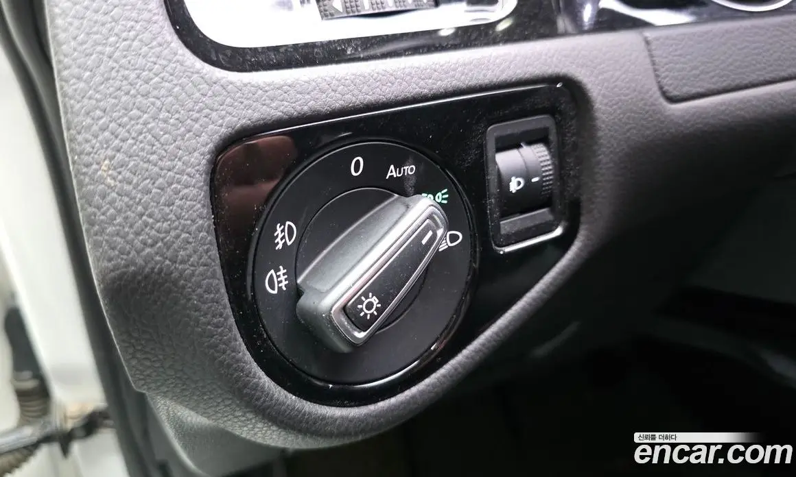 Volkswagen Golf 2015 1.6 автомат (гидро), фото 19