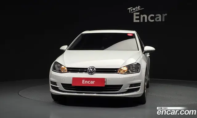 Volkswagen Golf 2015 1.6 автомат (гидро), миниатюра 3