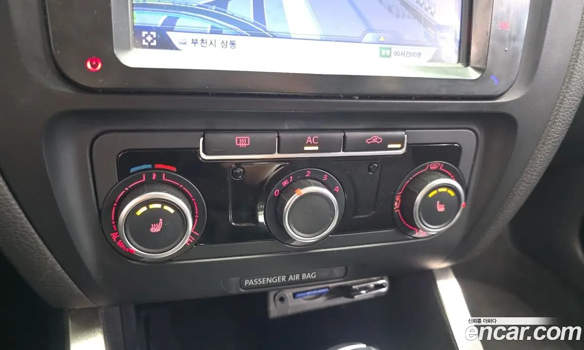 Volkswagen Jetta 2011 1.6 автомат (гидро), фото 17