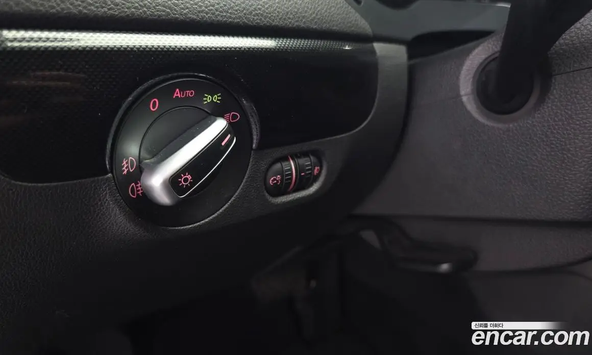 Volkswagen Jetta 2011 1.6 автомат (гидро), фото 18