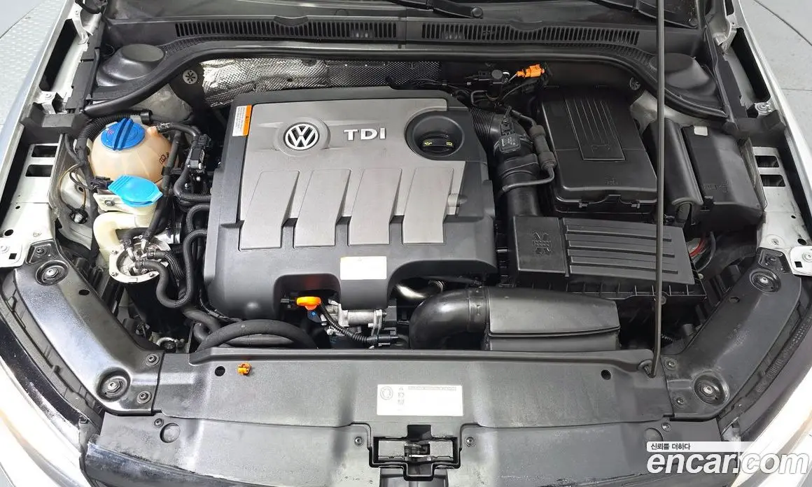 Volkswagen Jetta 2011 1.6 автомат (гидро), фото 6