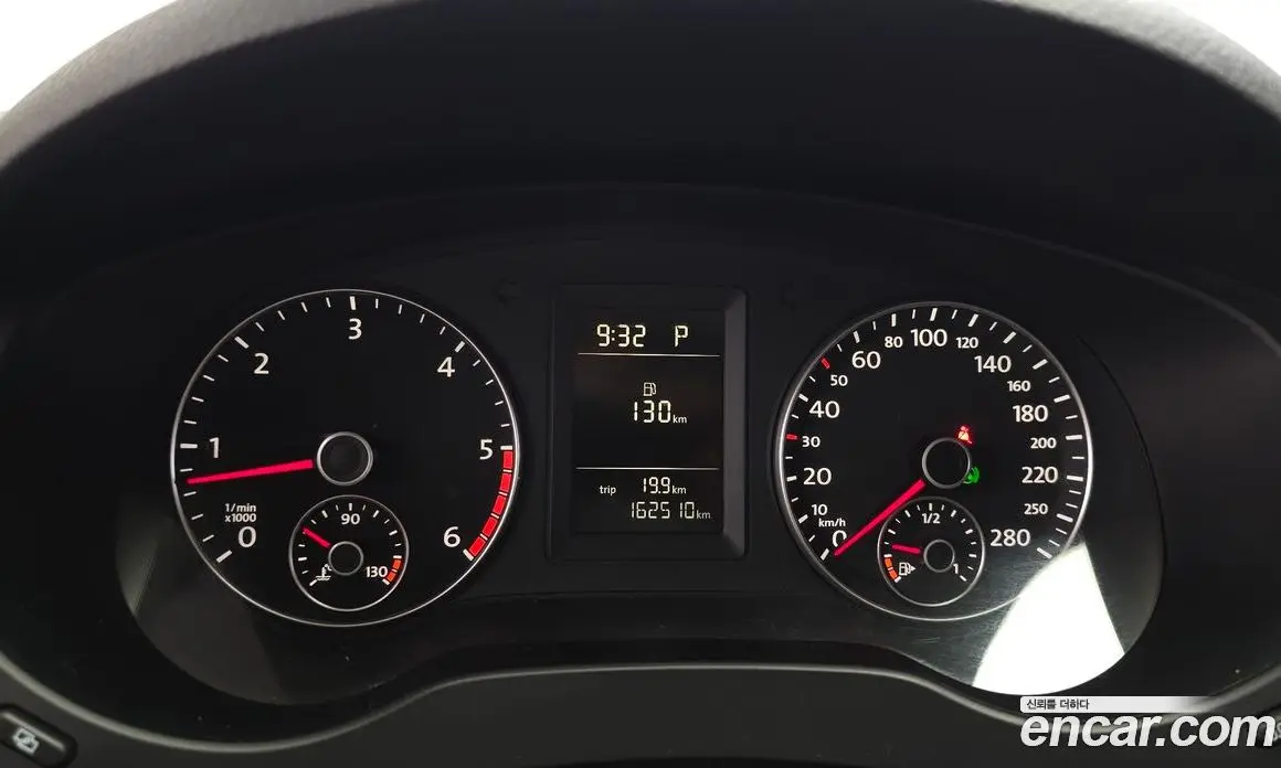 Volkswagen Jetta 2011 1.6 автомат (гидро), фото 8