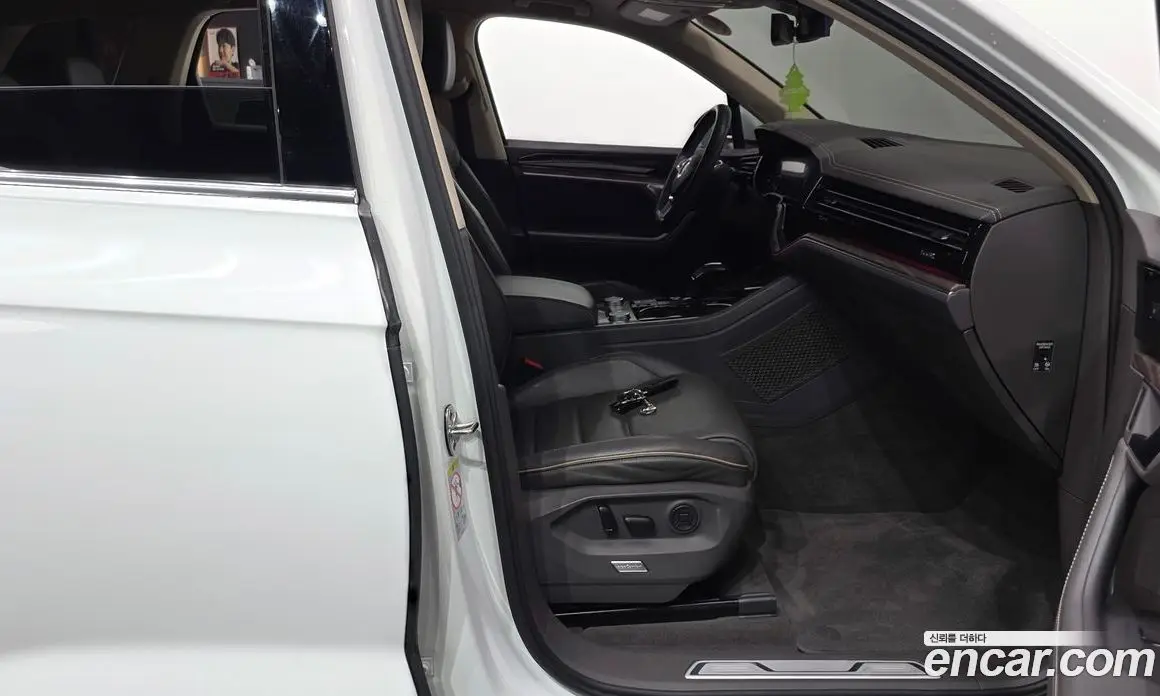 Volkswagen Touareg 2020 3.0 автомат (гидро), фото 16