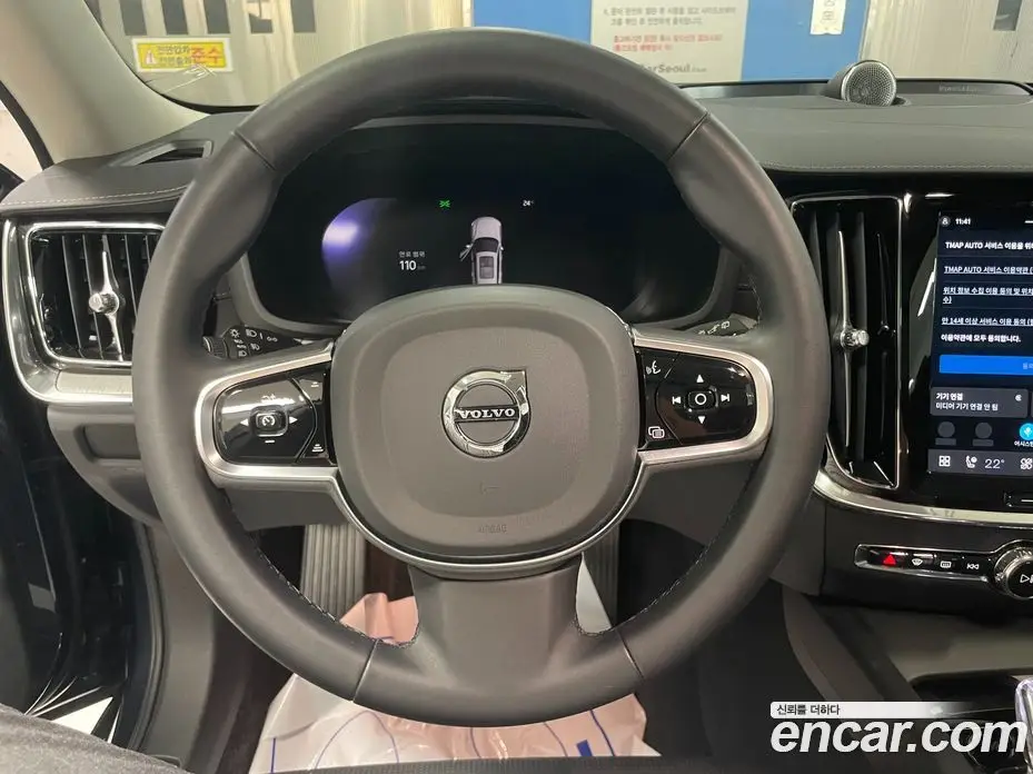 Volvo V60 2024 2.0 автомат (гидро), фото 12