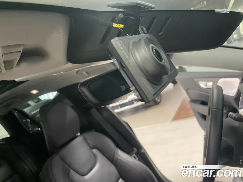 Volvo V60 2024 2.0 автомат (гидро), фото 17