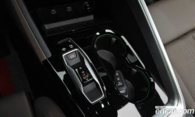 Audi Q5 2025 2.0 автомат (гидро), миниатюра 11
