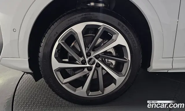 Audi Q5 2025 2.0 автомат (гидро), миниатюра 4