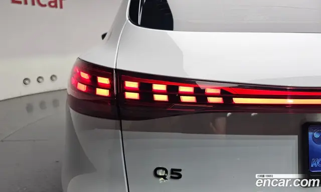 Audi Q5 2025 2.0 автомат (гидро), миниатюра 8