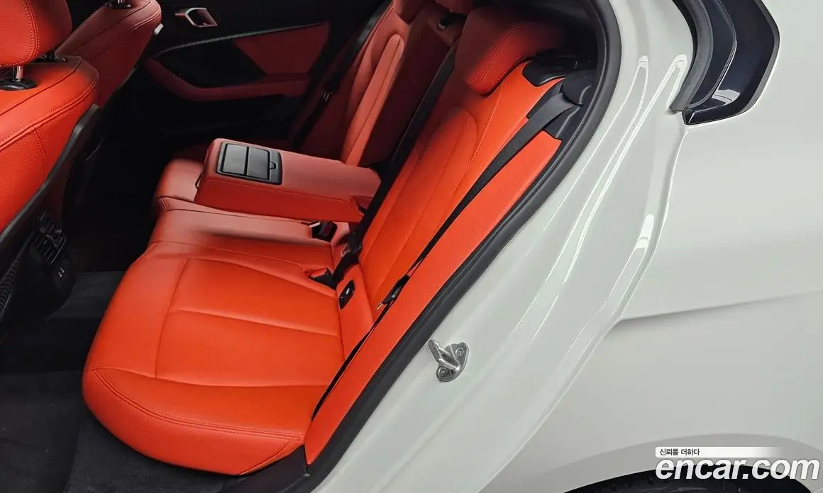 BMW 1 серия 2022 2.0 автомат (гидро), фото 25