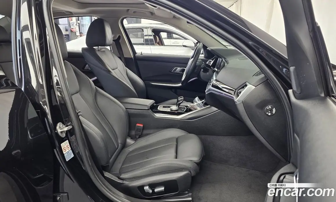BMW 3 серия 2021 2.0 автомат (гидро), фото 17
