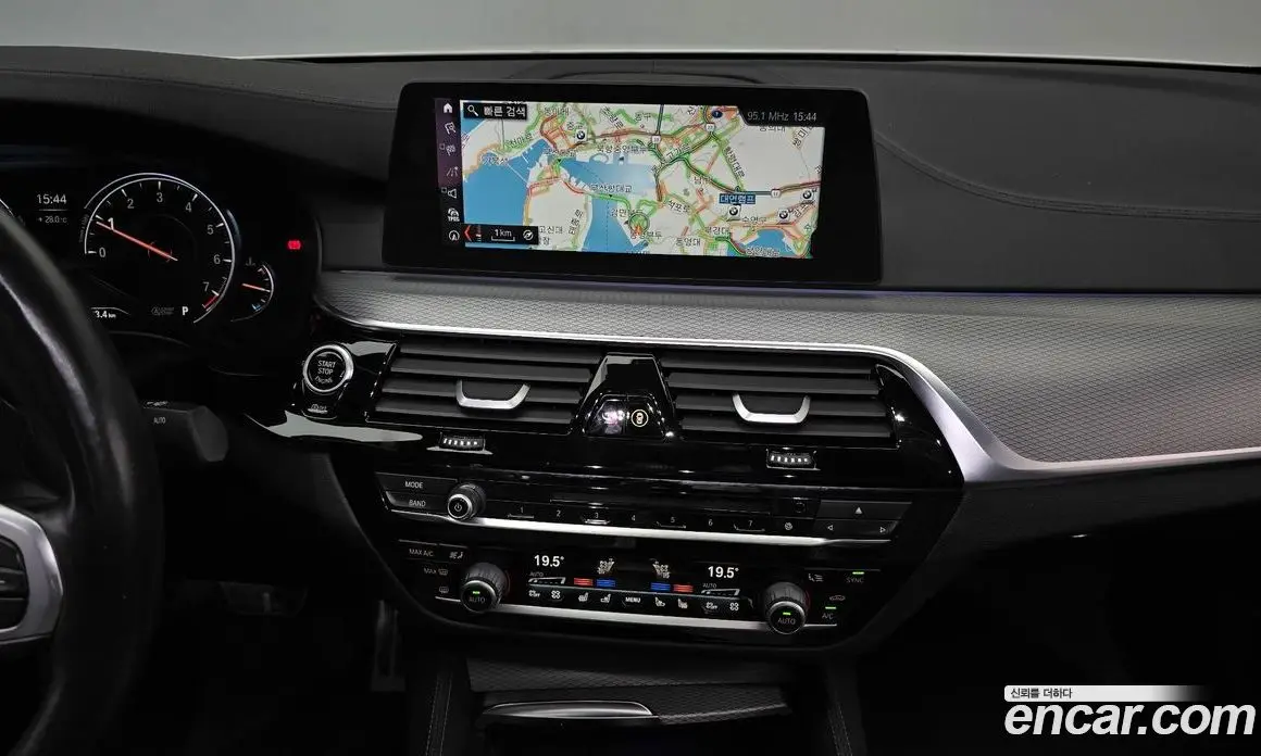 BMW 5 серия 2018 2.0 автомат (гидро), фото 21