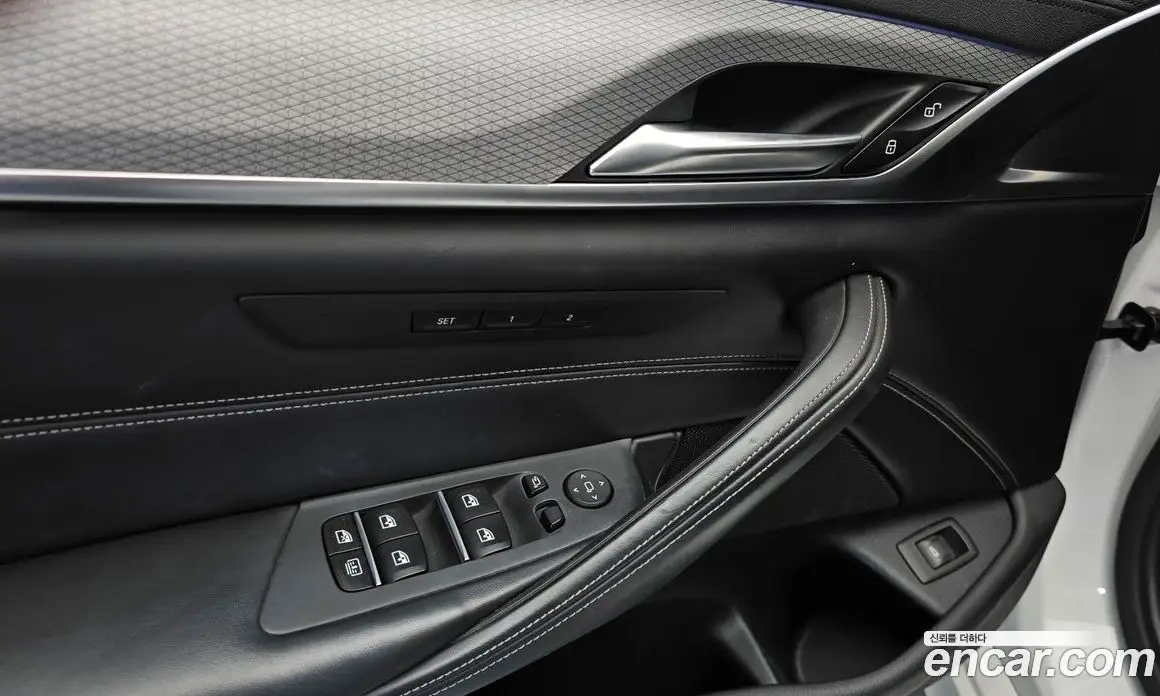 BMW 5 серия 2018 2.0 автомат (гидро), фото 28