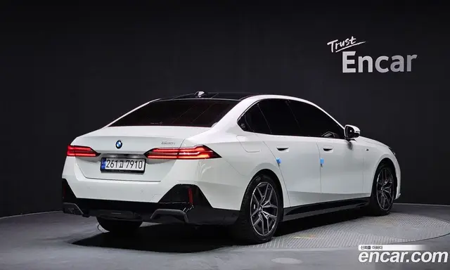 BMW 5 серия 2023 2.0 автомат (гидро), миниатюра 2