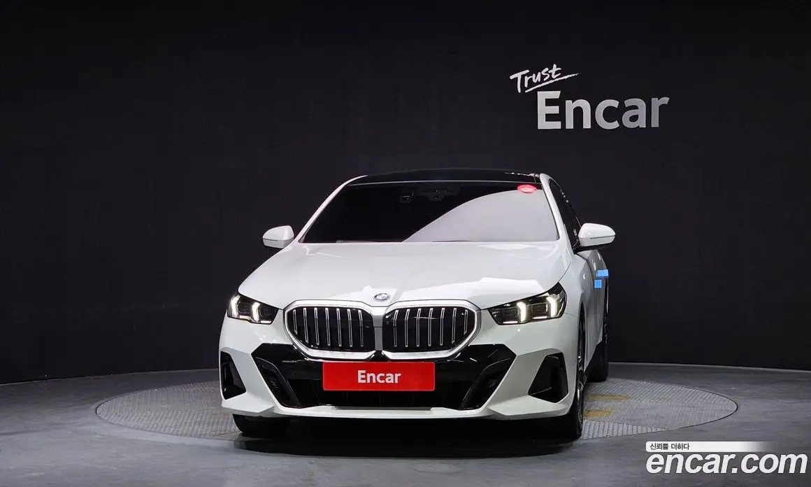 BMW 5 серия 2023 2.0 автомат (гидро), фото 3