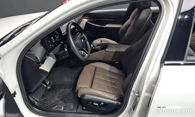 BMW 5 серия 2023 2.0 автомат (гидро), миниатюра 10