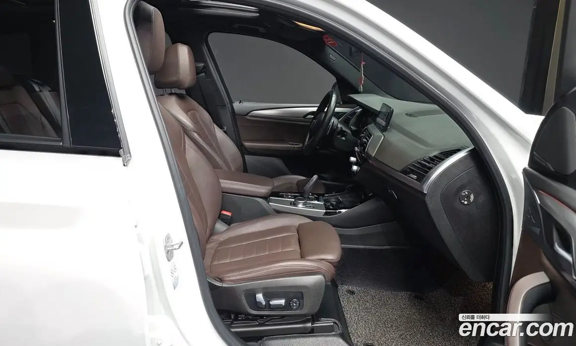 BMW X3 2018 3.0 автомат (гидро), фото 11