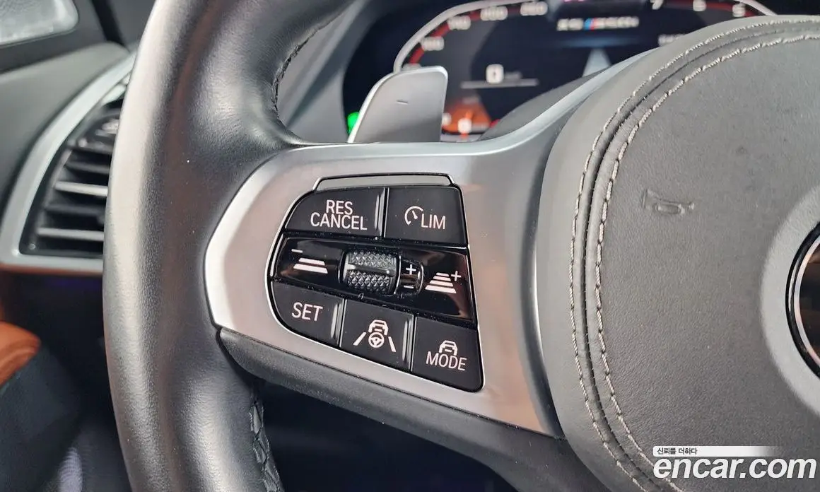BMW X5 2021 4.4 автомат (гидро), фото 16