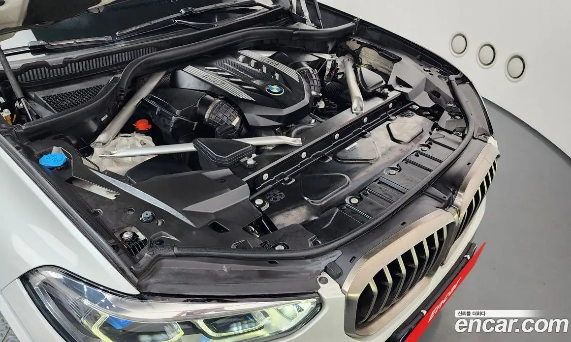 BMW X5 2021 4.4 автомат (гидро), фото 6