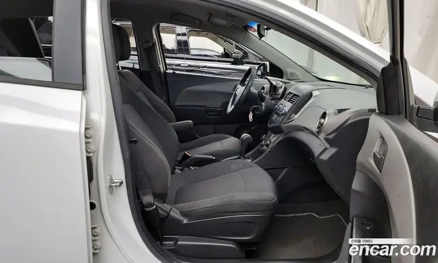 Chevrolet Aveo 2011 1.6 автомат (гидро), миниатюра 11