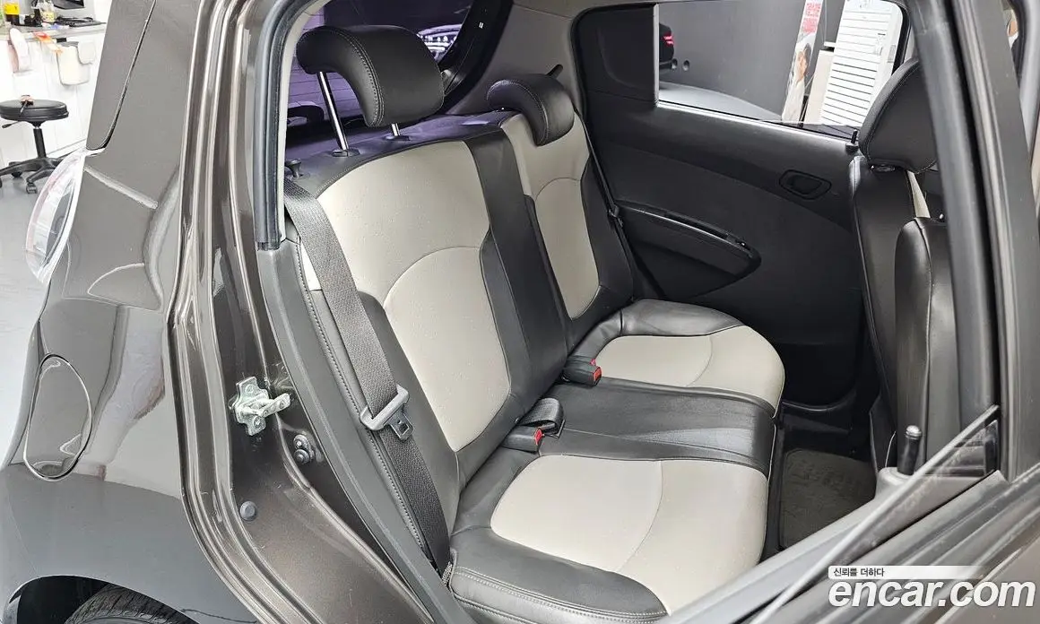 Chevrolet Spark 2012 1.0 автомат (гидро), фото 17