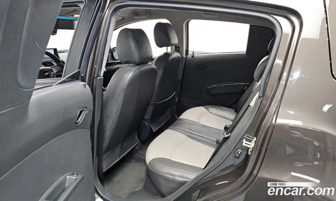 Chevrolet Spark 2012 1.0 автомат (гидро), фото 18