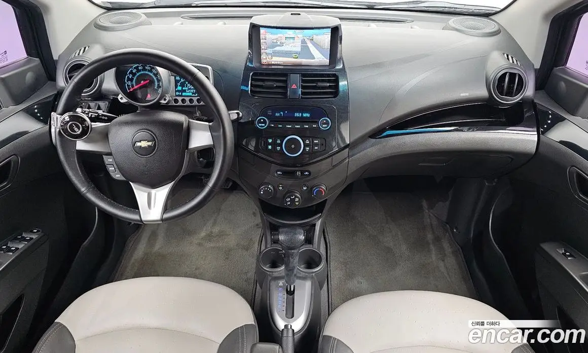 Chevrolet Spark 2012 1.0 автомат (гидро), фото 10