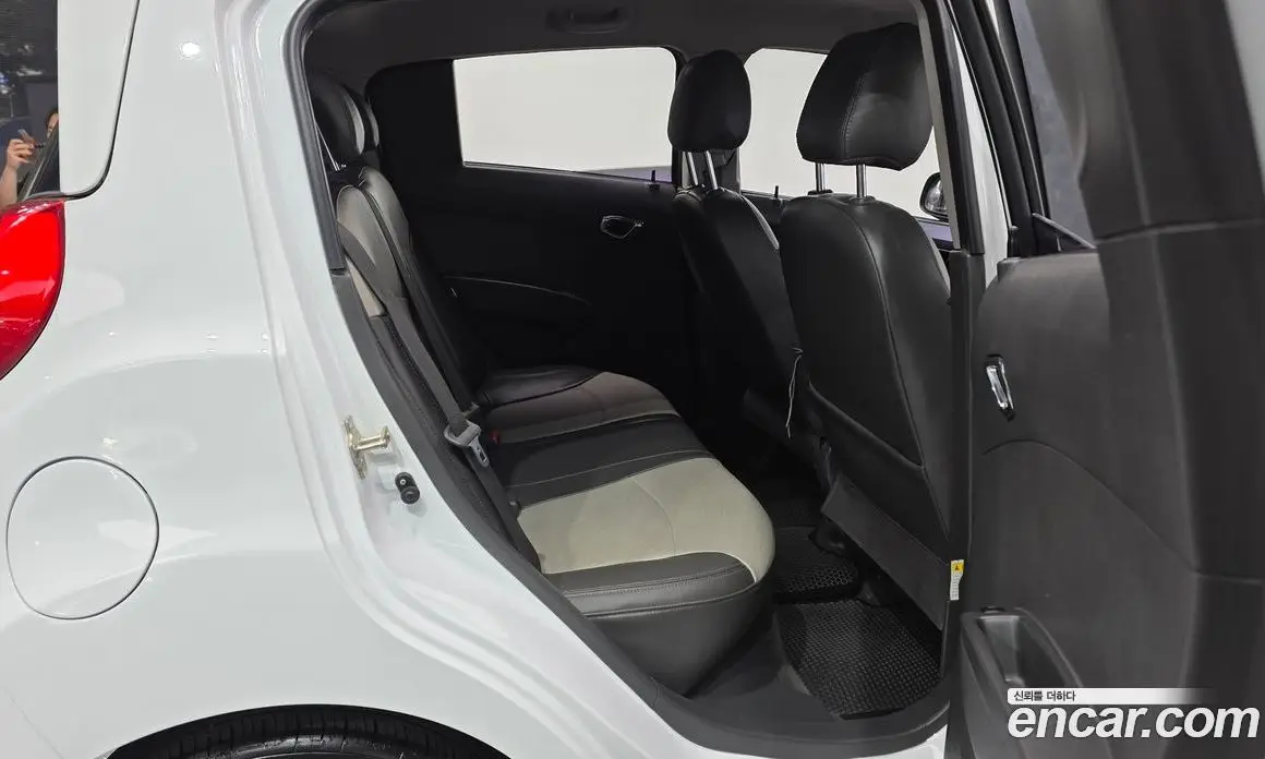 Chevrolet Spark 2013 1.0 автомат (гидро), фото 17