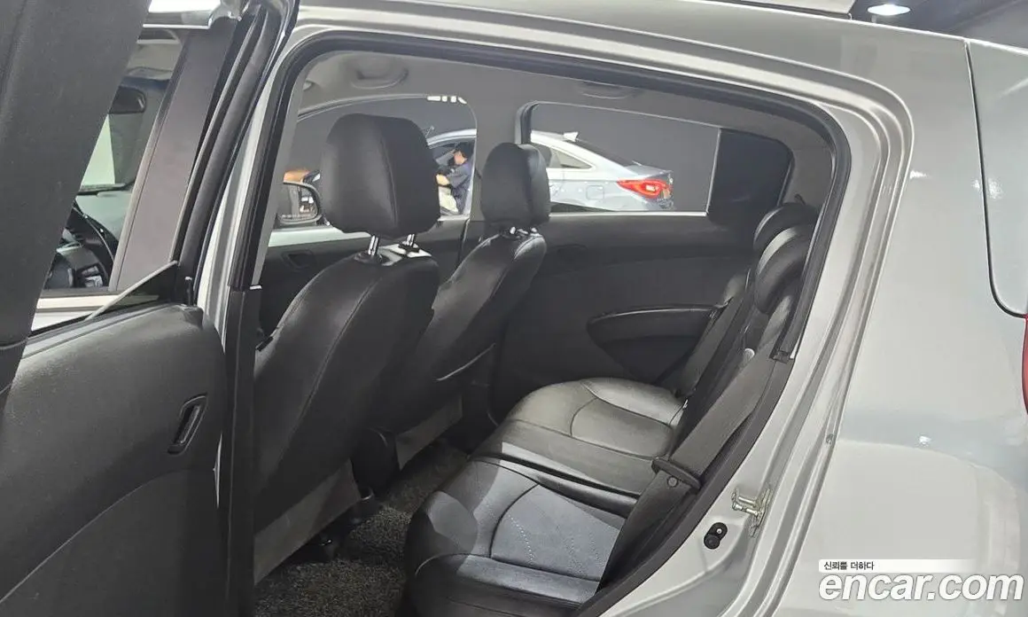 Chevrolet Spark 2014 1.0 автомат (гидро), фото 12