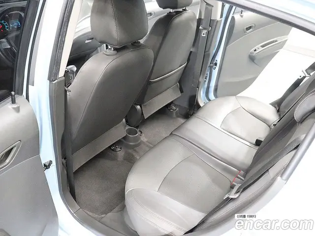 Chevrolet Spark 2014 1.0 автомат (гидро), миниатюра 11