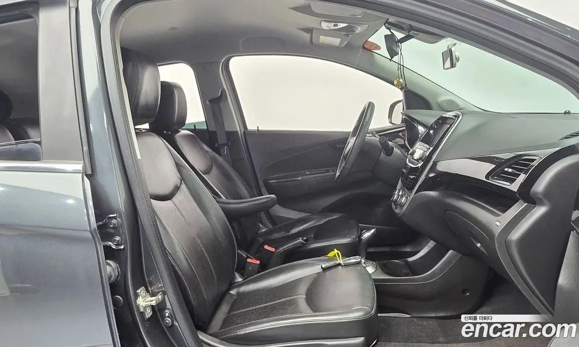 Chevrolet Spark 2017 1.0 автомат (гидро), фото 11