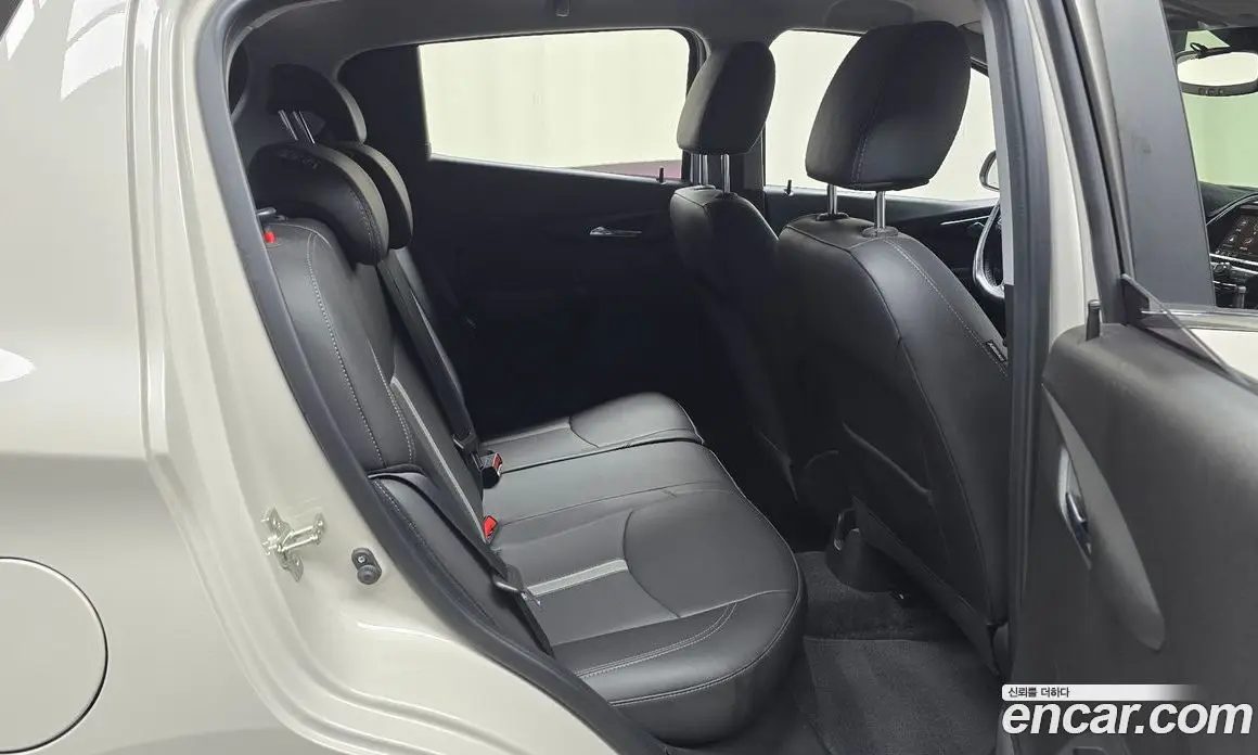 Chevrolet Spark 2019 1.0 автомат (гидро), фото 17