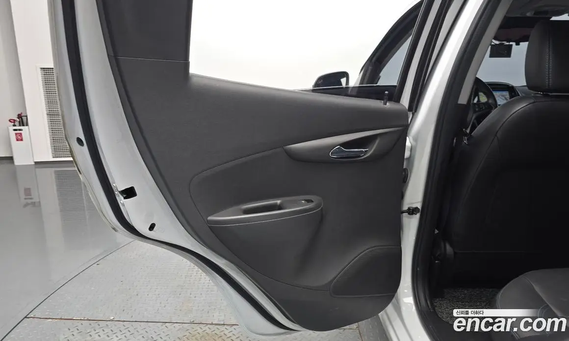 Chevrolet Spark 2019 1.0 автомат (гидро), фото 14