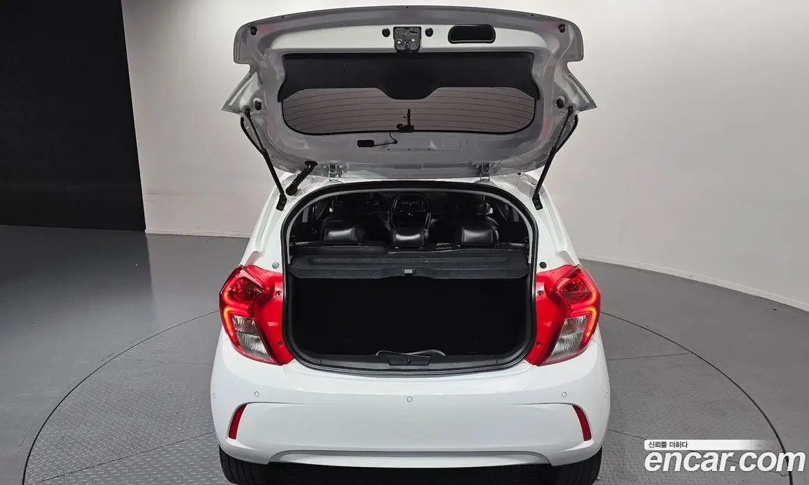 Chevrolet Spark 2021 1.0 автомат (гидро), фото 19