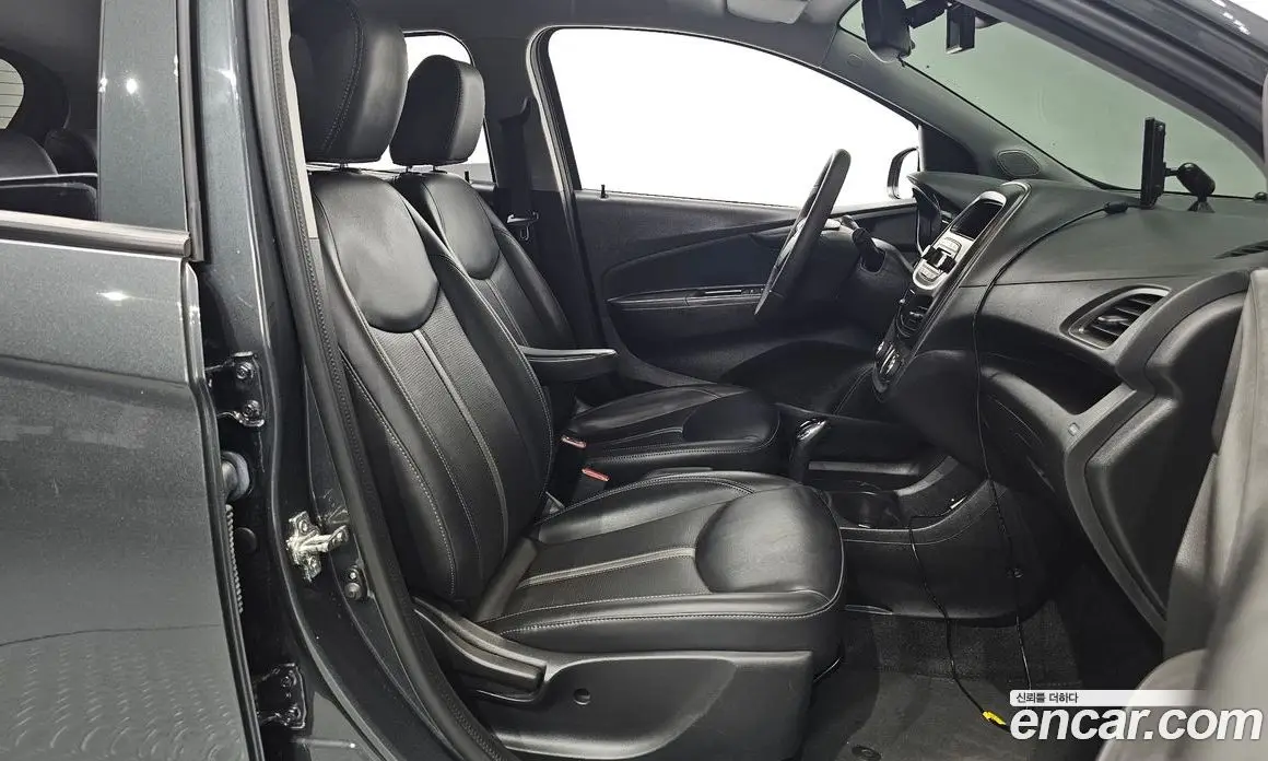 Chevrolet Spark 2021 1.0 автомат (гидро), фото 13