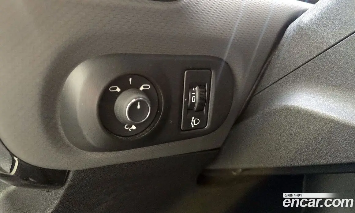 Citroen C4 Cactus 2018 1.6 автомат (гидро), фото 30 Citroen C4 Cactus 2018 1.6 автомат (гидро), фото 30