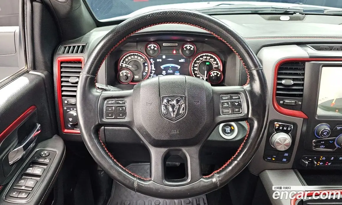Dodge Ram Pick Up 2016 5.7 автомат (гидро), фото 13 Dodge Ram Pick Up 2016 5.7 автомат (гидро), фото 13
