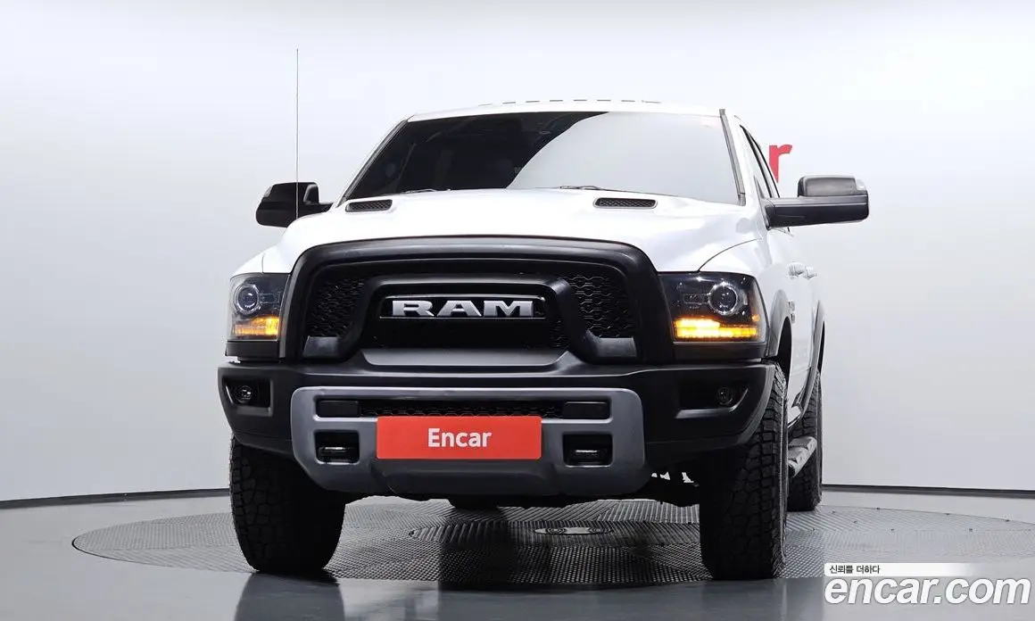 Dodge Ram Pick Up 2016 5.7 автомат (гидро), фото 3 Dodge Ram Pick Up 2016 5.7 автомат (гидро), фото 3