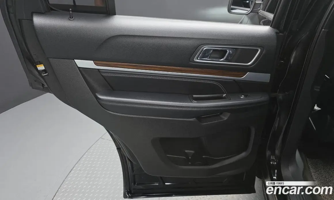 Ford Explorer 2017 2.3 автомат (гидро), фото 15