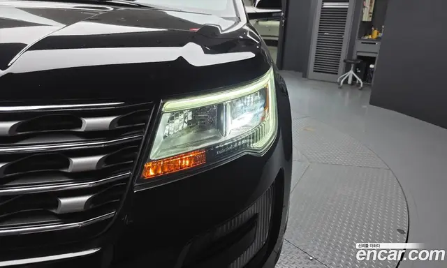 Ford Explorer 2017 2.3 автомат (гидро), миниатюра 8