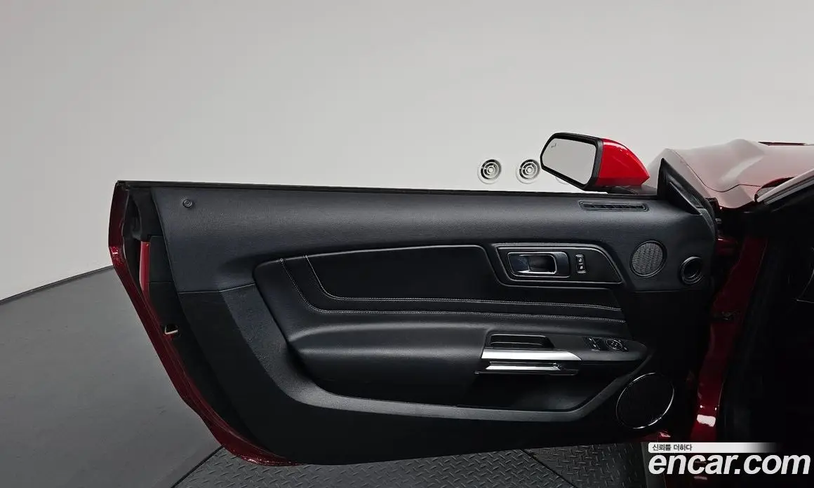 Ford Mustang 2022 2.3 автомат (гидро), фото 14