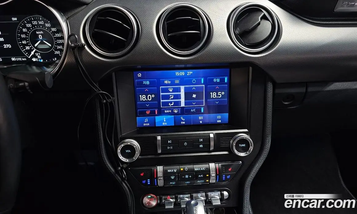 Ford Mustang 2022 2.3 автомат (гидро), фото 19