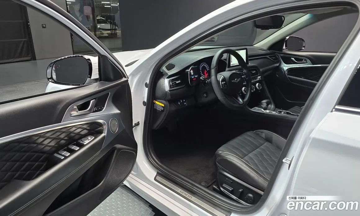 Genesis G70 2019 2.0 автомат (гидро), фото 13
