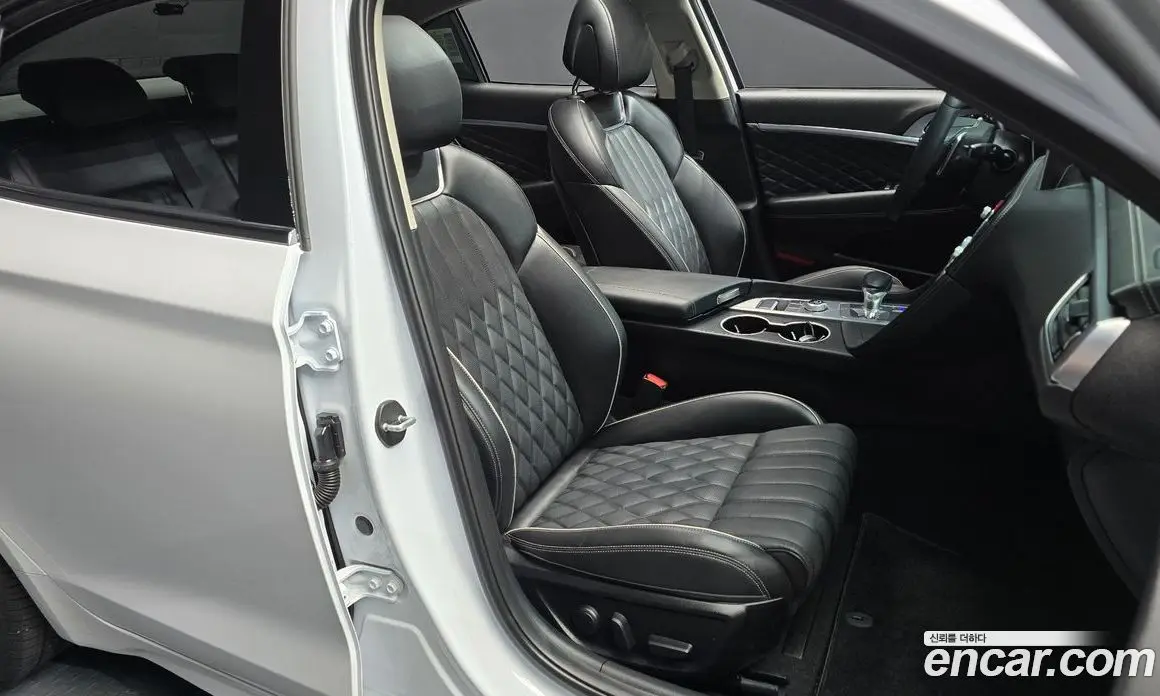 Genesis G70 2019 2.0 автомат (гидро), фото 18