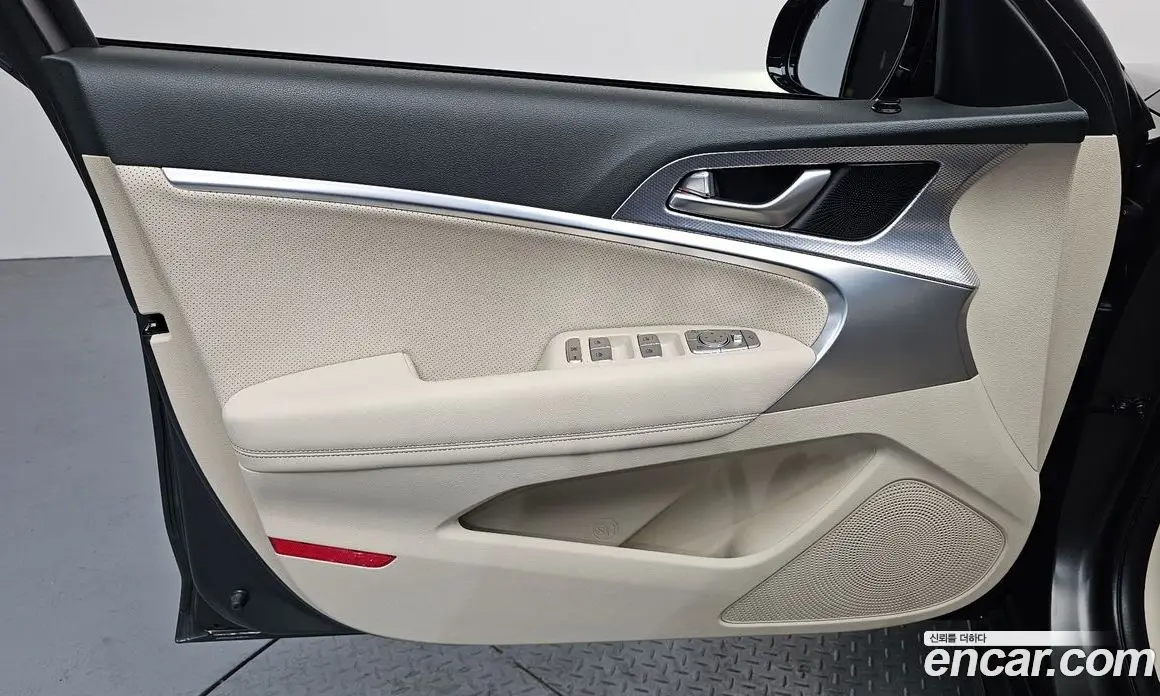 Genesis G70 2022 2.0 автомат (гидро), фото 14