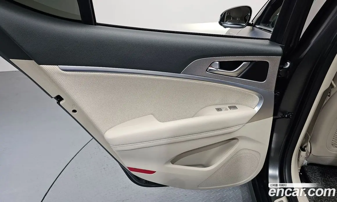 Genesis G70 2022 2.0 автомат (гидро), фото 15