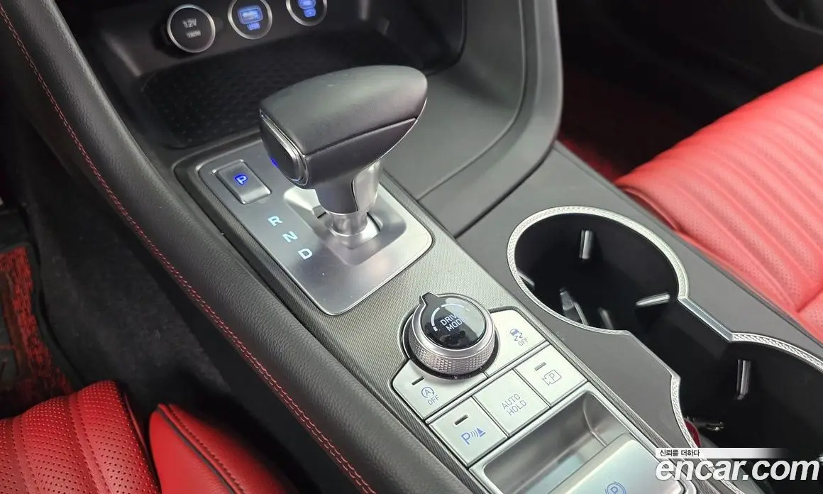 Genesis G70 2023 2.5 автомат (гидро), фото 9