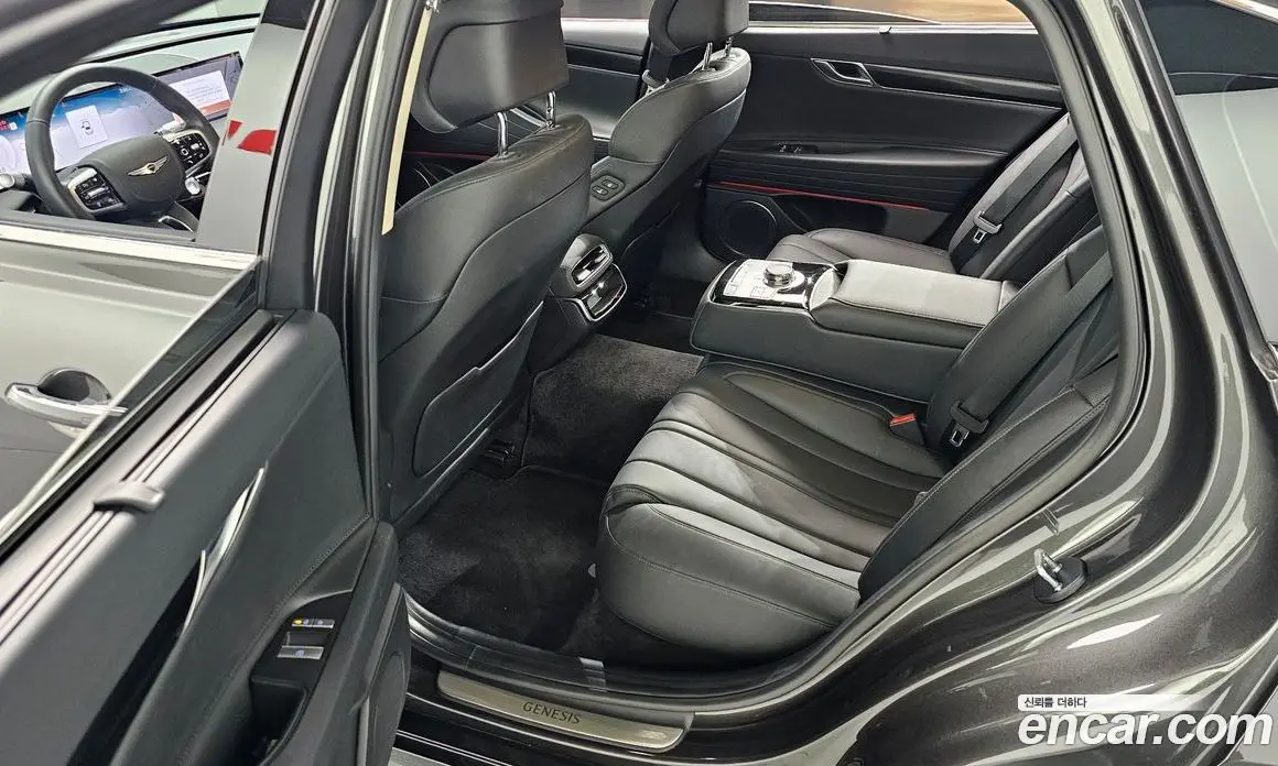 Genesis G80 2025 2.5 автомат (гидро), фото 11