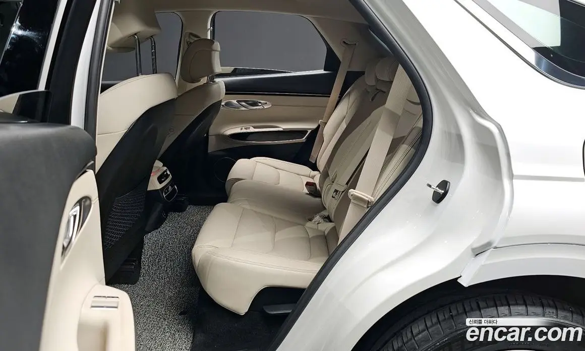 Genesis GV70 2022 2.5 автомат (гидро), фото 17