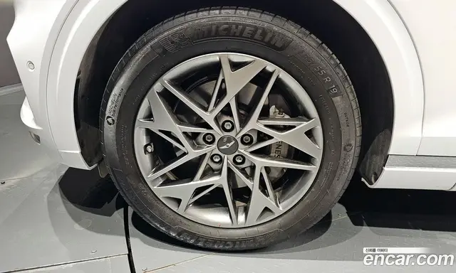 Genesis GV70 2022 2.5 автомат (гидро), миниатюра 4