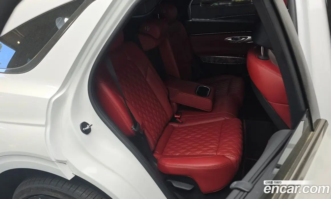 Genesis GV70 2023 2.5 автомат (гидро), фото 16